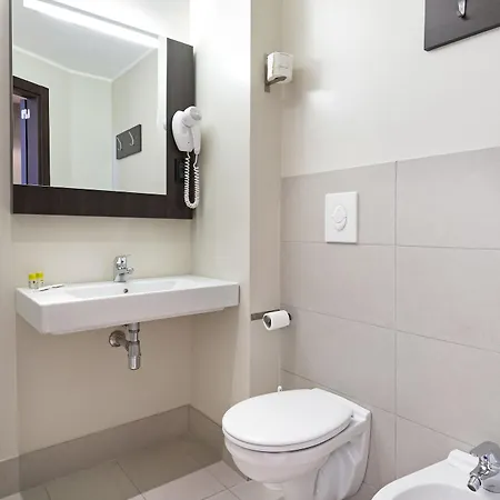 Otel B&B Hotel Faenza