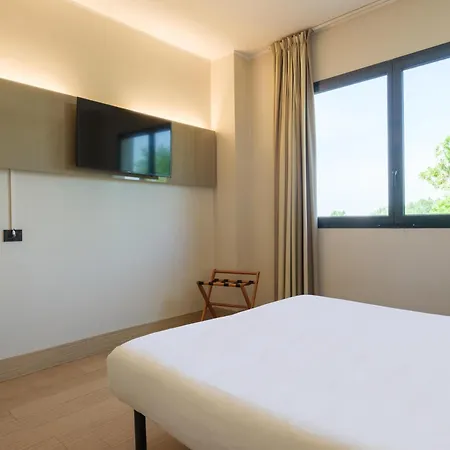 B&B Hotel Faenza Otel Faenza