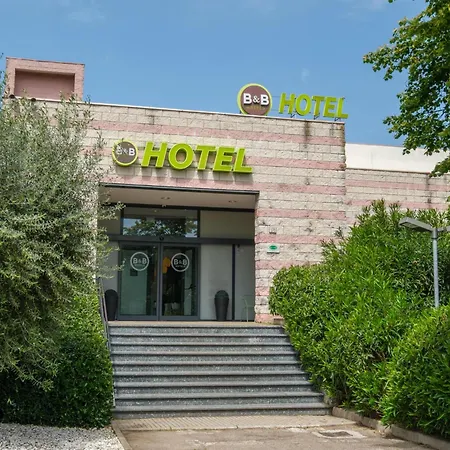 Otel B&B Hotel Faenza 3*