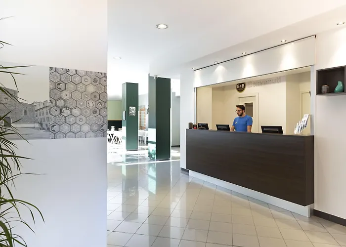 Otel B&B Hotel Faenza Faenza