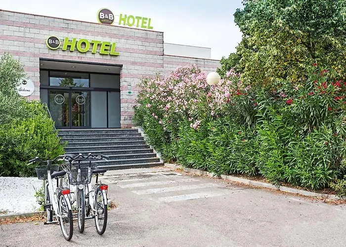 Hotel B&B Hotel Faenza 3*