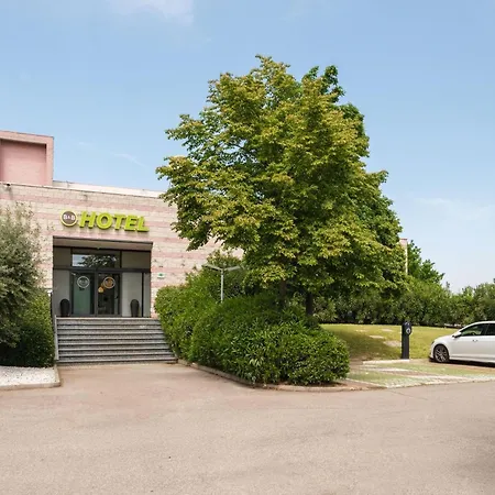 法恩扎住宿加早餐酒店 3* 法恩莎