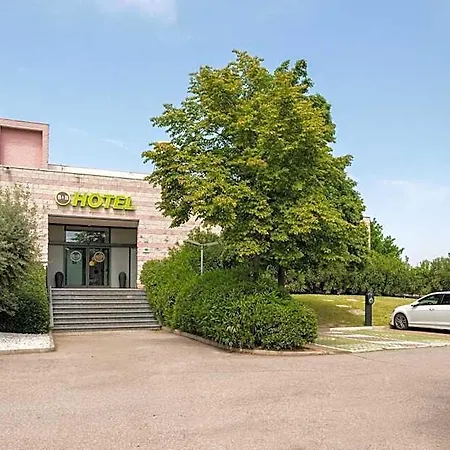 B&B Hotel Faenza 3* פאנצה