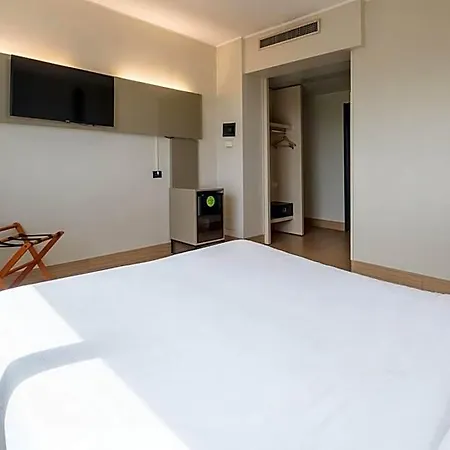 מלון B&B Hotel Faenza פאנצה