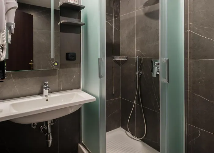 Hotel B&B Hotel Faenza 3*